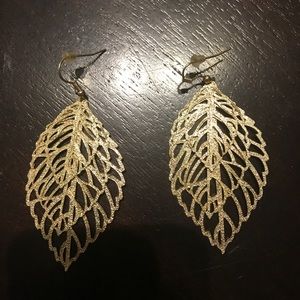 Leaf Earrings - very pretty!